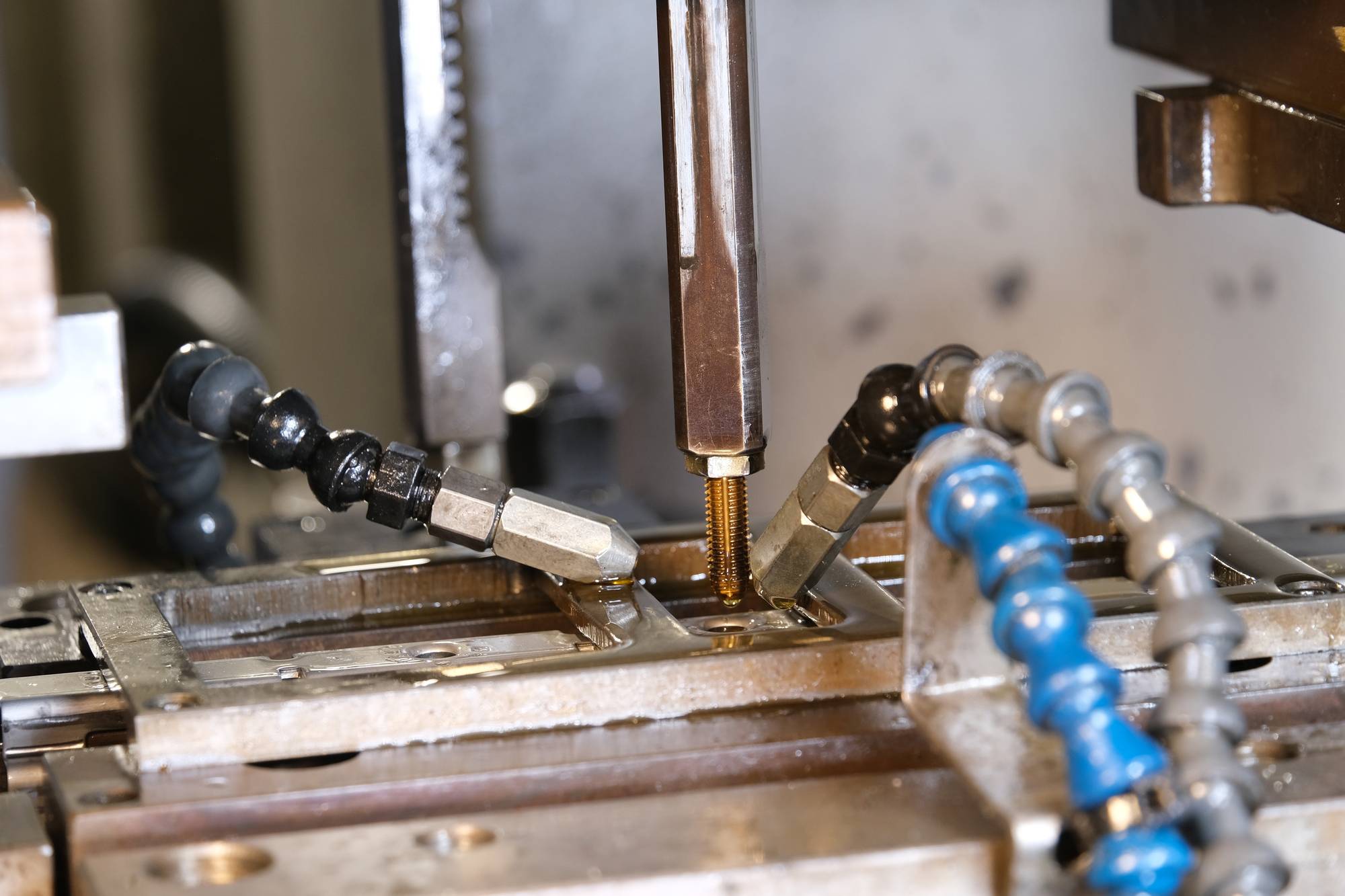 Filettatura e foratura P.O.L. Srl Sarezzo - Brescia - Lombardia - Italy